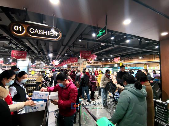 臨沂倆開發(fā)商進(jìn)軍生鮮超市,傳統(tǒng)零售商場(chǎng)能否迎來轉(zhuǎn)機(jī)